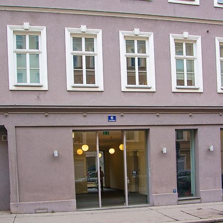 Blue Lotus Apartment Вена Экстерьер фото