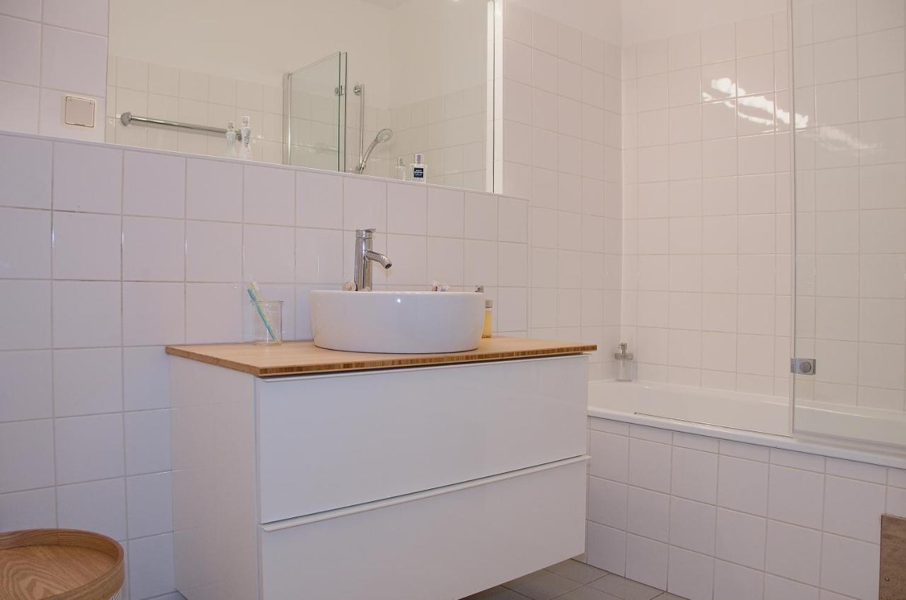 Blue Lotus Apartment Вена Экстерьер фото