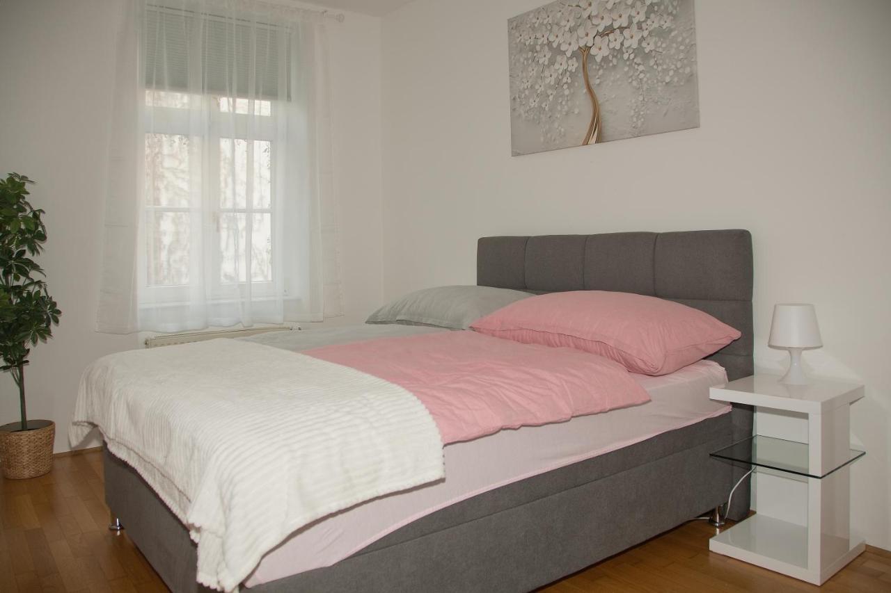 Blue Lotus Apartment Вена Экстерьер фото